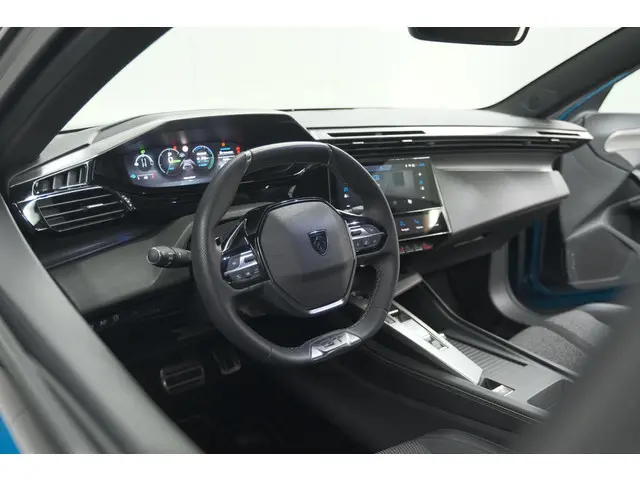 Peugeot 408 1.6 HYbrid 225 EAT8 GT | Camera | Adaptieve Cruise Control | Apple Carplay | Elektronisc...