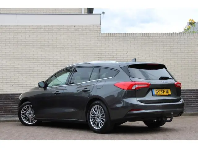 Ford Focus Wagon 1.0 EcoBoost Titanium Business | Trekhaak | BLIS | Camera | Winterpack