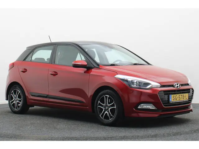 Hyundai i20 1.0 T-GDI Comfort Climate, Cruise, Camera, Navigatie, Bluetooth, PDC, DAB, Trekhaak, 15'...