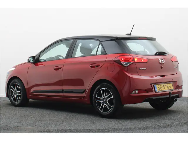 Hyundai i20 1.0 T-GDI Comfort Climate, Cruise, Camera, Navigatie, Bluetooth, PDC, DAB, Trekhaak, 15'...