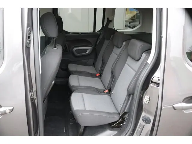 Toyota pro-ace