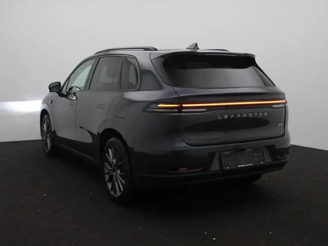 Leapmotor C10 Design REEV 28.4 kWh | DEMO SALE