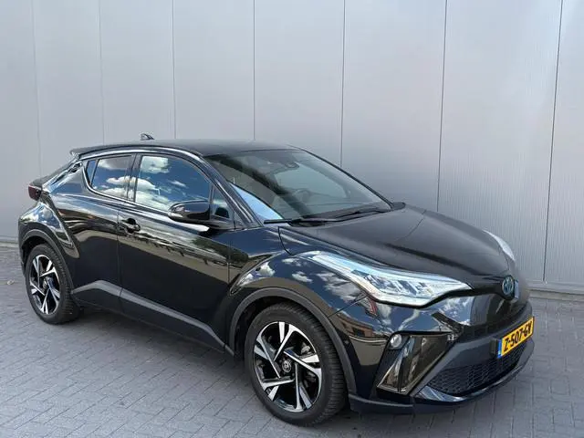Toyota C-HR 2.0i 184PK Hybrid Dynamic Trekhaak/Navigatie/Camera/Adapt.-cruise/Stoel-stuurverwarming