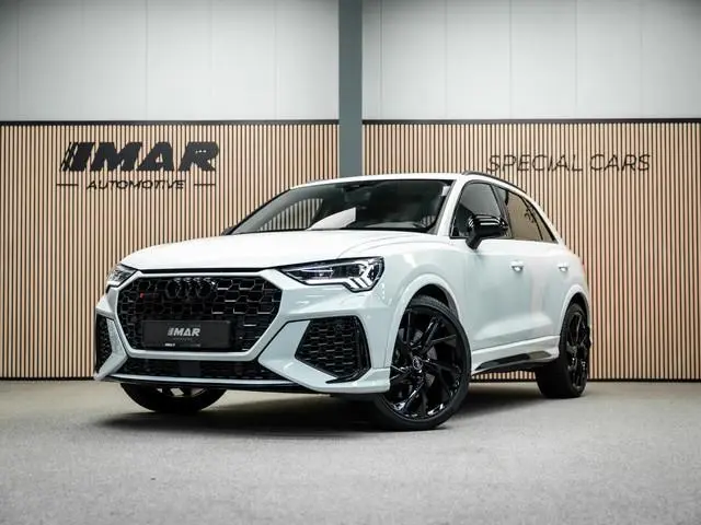 Audi RSQ3