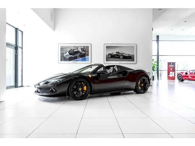 Ferrari 296 GTS ~Ferrari Munsterhuis~