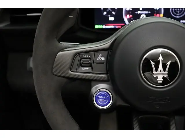 Maserati MC20