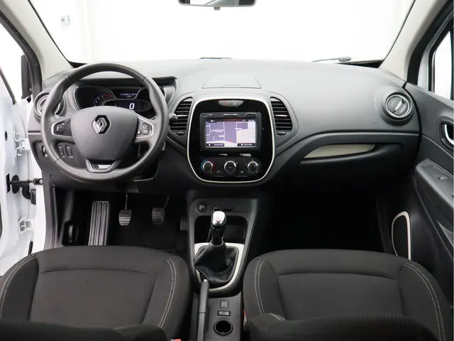 Renault Captur 0.9 TCe Zen/ lage km/ trekhaak/ zeer mooi!