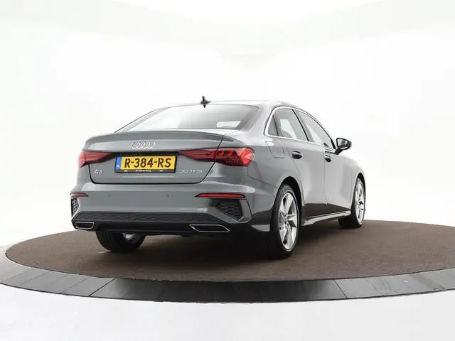 Audi A3 Limousine 30 TFSI 110pk S-Tronic S Edition · Apple/Android Car Play · Parkeerassistent · Cru...
