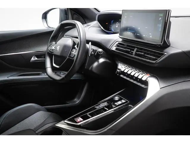 Peugeot 3008 1.6 HYbrid 225 Allure | SOH 99% | LED | DAB | APPLE | CAMERA | 18"