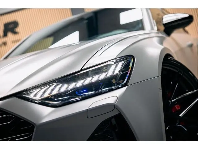 Audi RS6 Avant TFSI quattro | Beton grijs matte | 23 inch Vossen HF7 | Keramisch | Pano |