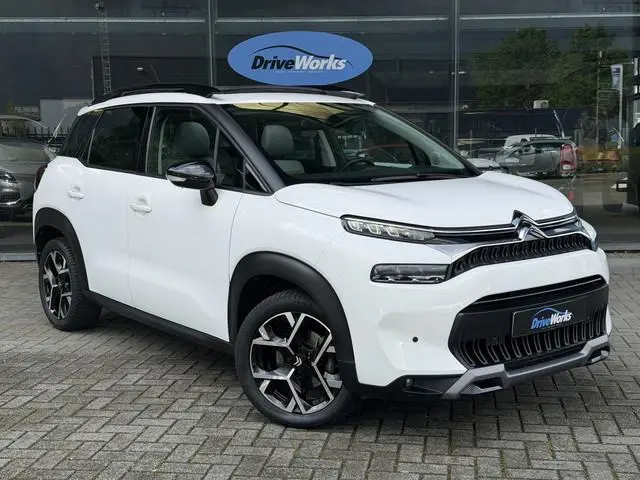 Citroën C3 Aircross 1.2 SHINE 130PK | Nieuwstaat | Automaat | Pano |  1/2 Leer | 17" | Carplay | Int...