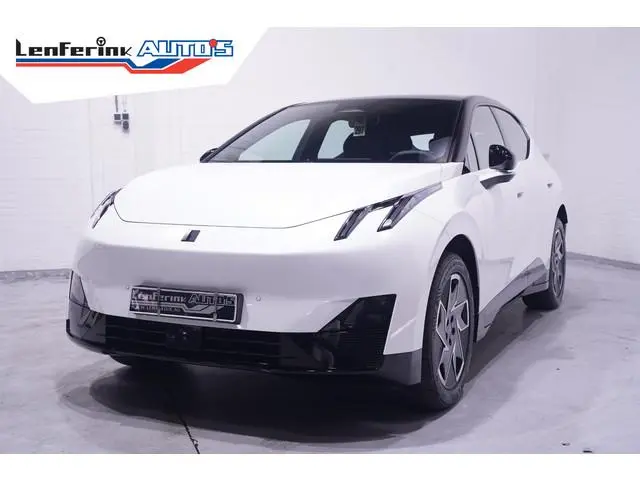 Lynk & Co 02 Core 66 kWh SOH 99% Apple Carplay Panoramadak Achteruitrijcamera Clima Stoelverwarming...