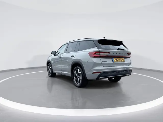 Škoda Kodiaq Sportline Business 1.5 TSI PHEV 150 kW / 204 PK Plug-Inn Hybride | Panorama dak | Trekh...