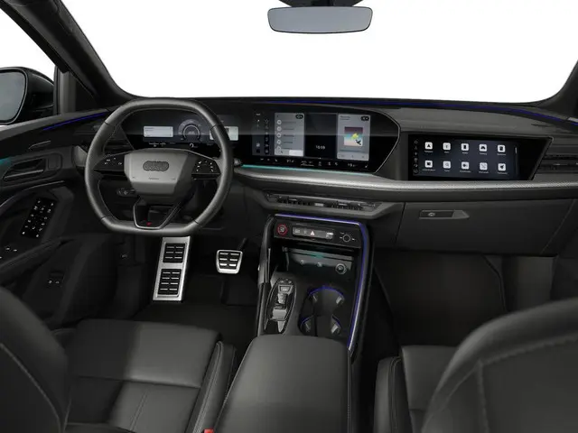 Audi Q5 2.0 TFSI e-hybrid quattro S edition 299 PK · Tech plus · Adaptieve luchtvering · Glazen pano...