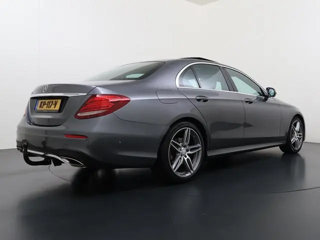 Mercedes-Benz E-klasse 200 Prestige Plus !e Eigenaar AMG Styling Panoramadak HUD Trekhaak Memory Ada...