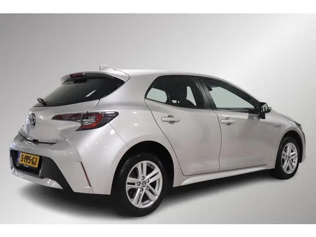 Toyota Corolla 1.8 Hybrid Dynamic Limited, All-season, Apple Carplay / Android auto, Stuur & Stoel v...