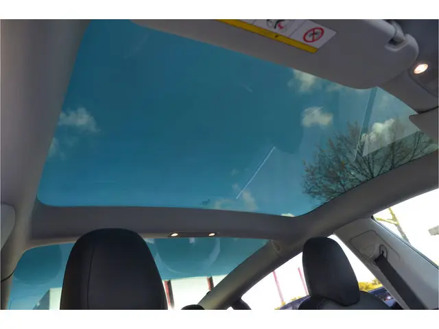 Tesla Model 3 Long Range AWD 75 kWh AutoPilot