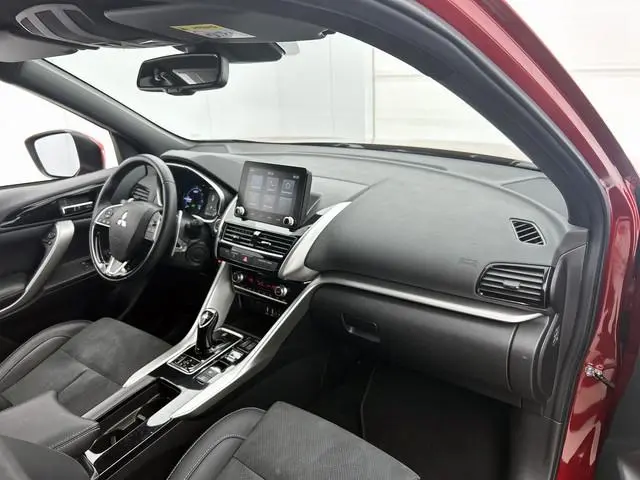 Mitsubishi Eclipse Cross 2.4 PHEV Intense+ Hybride / Navigatie / 1/2 Leder / Pdc. / Airco-ecc./ Radi...