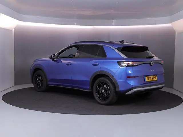 Volkswagen T-Roc Life First Edition 1.5 eTSI 85 kW / 116 PK SUV 7 v DSG | Camera| 18'LM-velgen| verw...