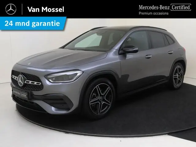 Mercedes-Benz GLA-klasse 200 Business Solution AMG / Memory-Stoelen / Panaroma-dak / Achteruitrijcam...