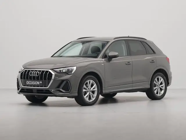 Audi Q3 35 TFSI  150pk Edition S line Navigatie| Digital Cockpit | PDC | Front/Sideass. 17