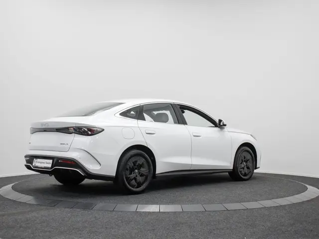 BYD SEAL 6 1.5 DM-i Boost | Navigatie | Private lease €669 p.m.