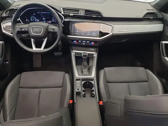 Audi Q3 Sportback 45 TFSI e S Edition S-Line Panoramadak, Trekhaak, 20 inch