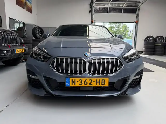 BMW 2-serie Gran Coupé M Sport HUD Carplay Panoramadak 19 inch M Sport velgen