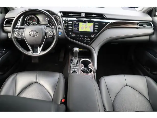 Toyota Camry 2.5 Hybrid Premium, JBL, Climate control, LM velgen, Navi, stoelverwarming.