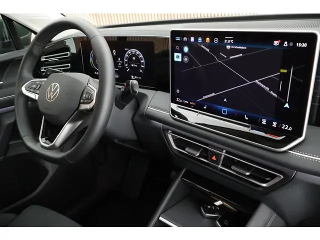 Volkswagen Tiguan 1.5 eHybrid 204pk Elegance Trekhaak Camera Stoelverwarming Keyless Virtual Cockpit...