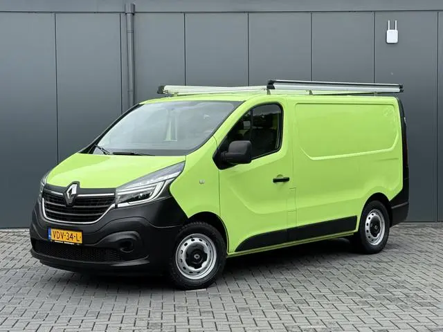 Renault Trafic 1.6 dCi / L1H1 / 1e EIG. / BOTT INRICHTING / TREKHAAK / IMPERIAAL / 3-ZITS / AIRCO /...