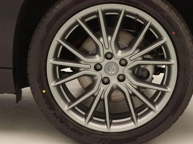 Leapmotor C10