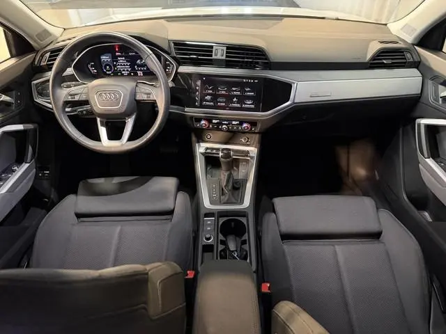 Audi Q3 Sportback 45 TFSI e S Edition 20"/Adaptieve cruise/Dodehoek/LED/Elektrische klep/Keyless/Sto...