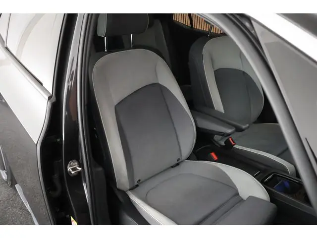 Volkswagen ID.3 First Max 58 kWh 204pk SOH 89% HUD Panoramadak Camera Matrix LED Navigatie Stoelverw...