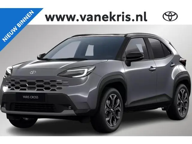 Toyota Yaris Cross 1.5 Hybrid 130 First Edition, Comfort Pack, Stuur & Stoel verwarming, BSM, Sensor...