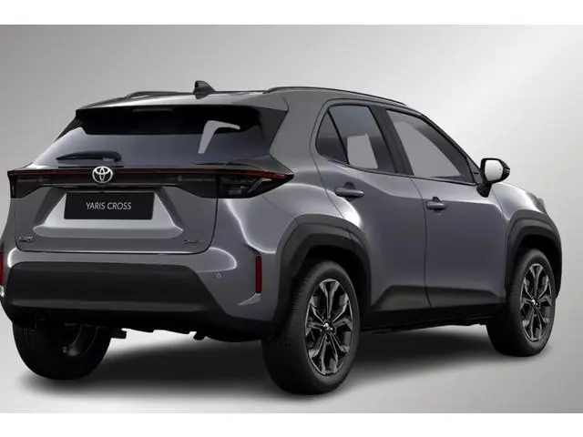 Toyota Yaris Cross 1.5 Hybrid 130 First Edition, Comfort Pack, Stuur & Stoel verwarming, BSM, Sensor...