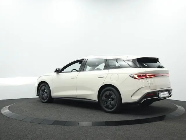 BYD SEAL