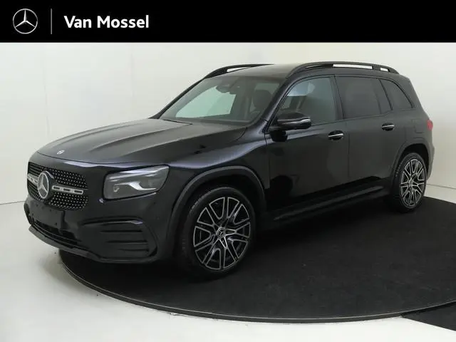Mercedes-Benz GLB 180 Business Solution AMG / Memory-Stoelen / Panoramadak / 360Graden-Camera /