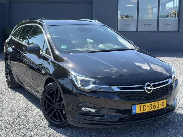 Opel Astra Sports Tourer 1.4 Business Executive 2e Eigenaar l 150pk l Carplay l Navi l Pdc V+A l Sto...
