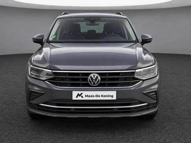 Volkswagen Tiguan 1.4 245pk DSG TSI eHybrid Life · Lederen Bekleding ·  Camera · Wegklapbare Trekhaa...