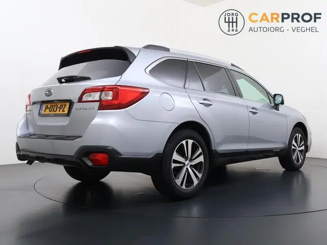 Subaru Outback 2.5i Premium Camera | Schuifdak | Carplay | Elek ver Stoel | LMV  | Navigatie