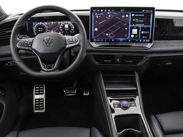 Volkswagen Tiguan R-Line Edition 1.5 eHybrid 204 PK 6 versn. DSG · Black Style Pakket · Panoramaschu...