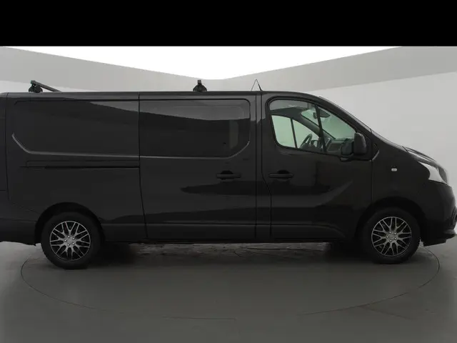 Nissan NV300