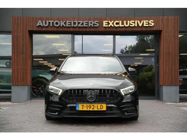Mercedes-Benz A-klasse 220 Premium Plus AMG Panoramadak Widescreen Ambient