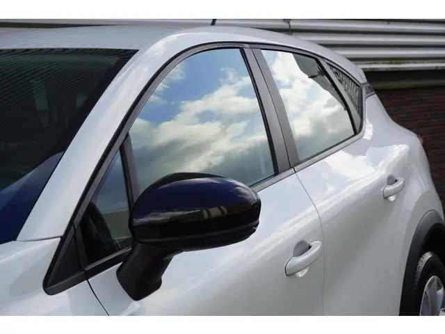 Renault Captur 1.0 TCe 90 Camera+PDC/Metallic lak/Navigatie/ Michelinbanden, bijna nieuw!