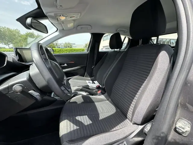 Peugeot 208 1.2 Active |CARPLAY|NAVI|CRUISE|CLIMA| 5162