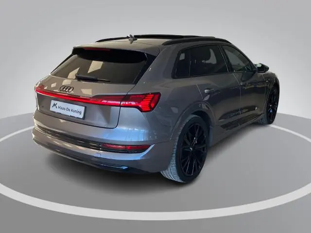 Audi e-tron 55 300KW/408pk Quattro S edition 95 kWh Panoramadak · 360 Camera · B&O Audio · Leder · S...