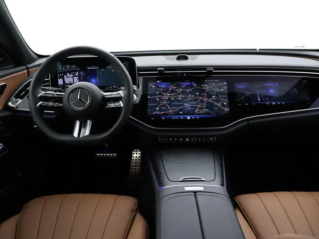 Mercedes-Benz E-klasse Estate 300de 313 PK AMG-LINE PRESTIGE PLUS MBUX HYPERSCREEN | BURMESTER | TRE...