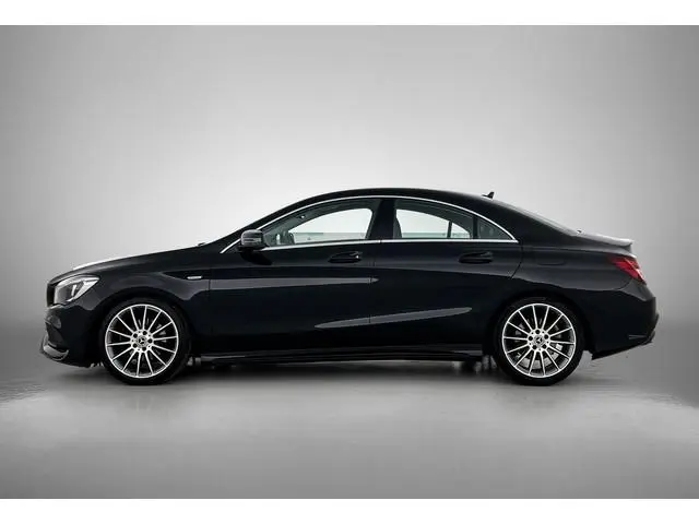 Mercedes-Benz CLA-klasse 180 Business Solution AMG Upgrade Edition