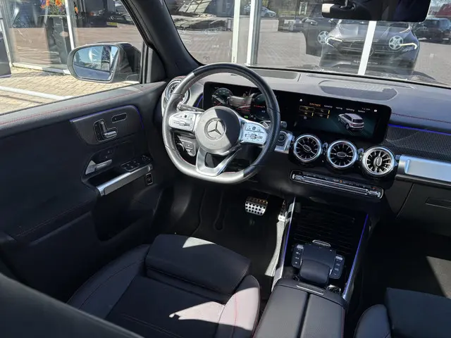 Mercedes-Benz EQB 250 AMG 67 kWh |Pano|Memory|Camera|